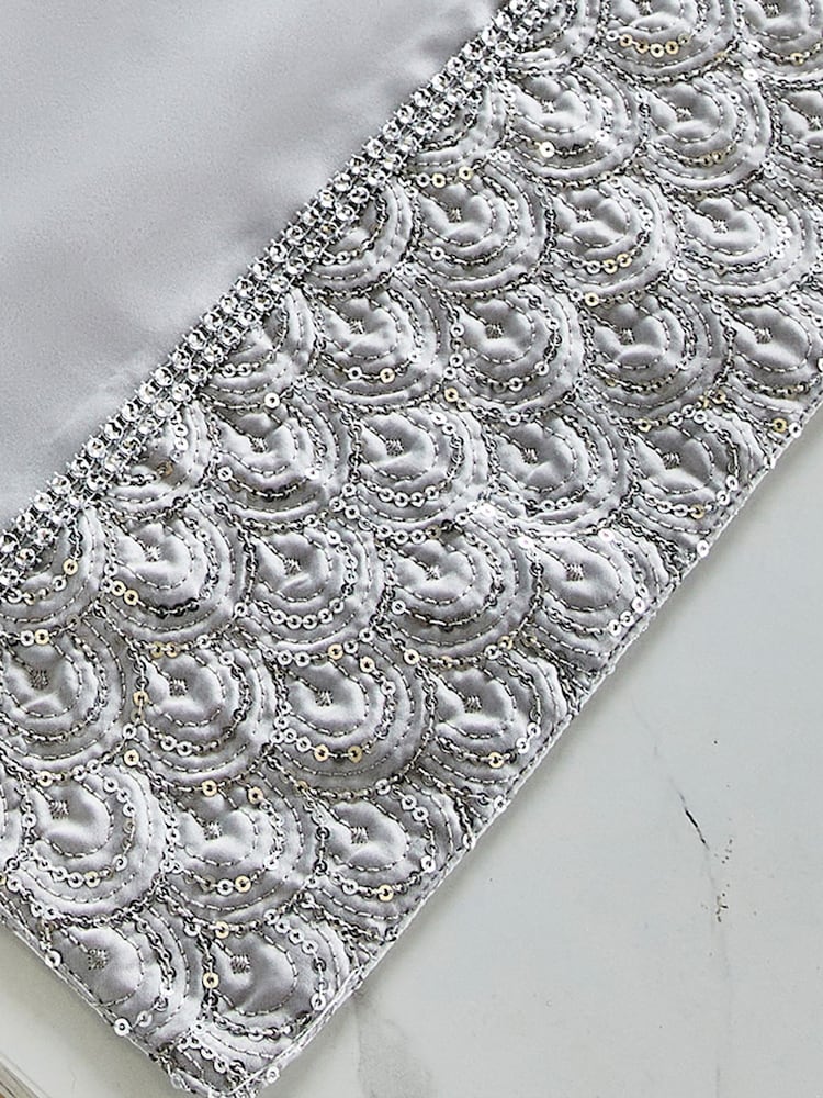 Catherine Lansfield Set of 4 Silver Deco Sequin Dining Placemats - Image 2 of 3