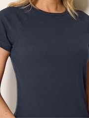 Long Tall Sally Geripptes Raglan-T-Shirt - Bild 4 von 6