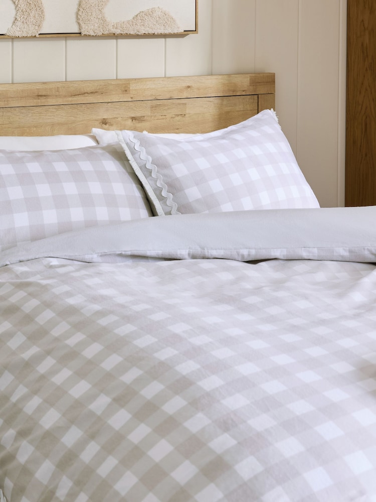 Natural Brushed 100% Cotton With Tassel Trim Duvet Cover and Pillowcase Set - Image 2 of 5