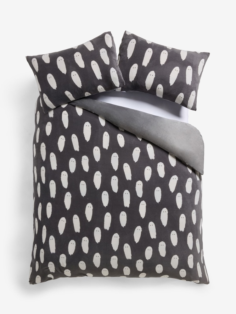Grey Halloween Ghost Fleece Duvet Cover and Pillowcase Set - Image 4 of 4