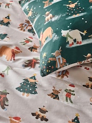 Natural/Green Hamish Christmas Reversible Duvet Cover and Pillowcase Set - Image 4 of 5