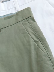 أبيض/أخضر فاتح - قياس مستقيم - Stretch Chino Shorts 2 Pack - صورة 8 من 9