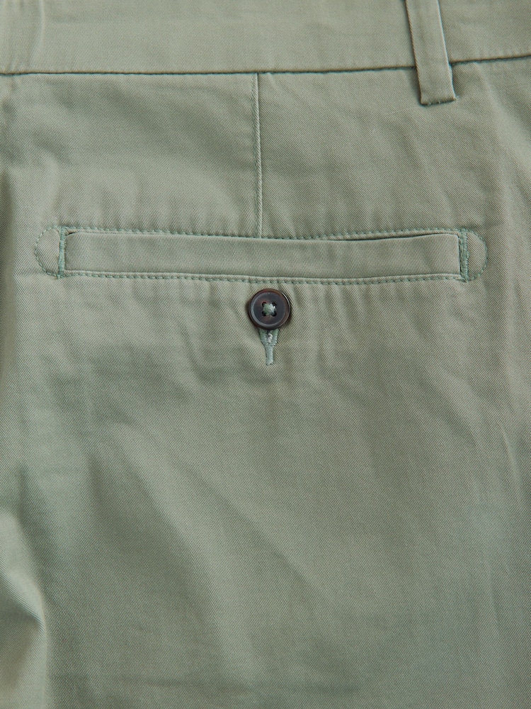 أبيض/أخضر فاتح - قياس مستقيم - Stretch Chino Shorts 2 Pack - صورة 9 من 9 أبيض/أخضر فاتح - قياس مستقيم - Stretch Chino Shorts 2 Pack - صورة 9 من 9