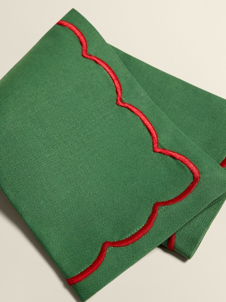 The Platera Set of 2 Green Wave Embroidery Border Napkins - Image 1 of 3