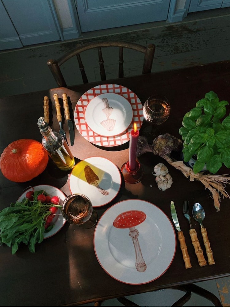 The Platera Red Mushroom Slim Side Plate - Image 2 of 4 The Platera Red Mushroom Slim Side Plate - Image 2 of 4