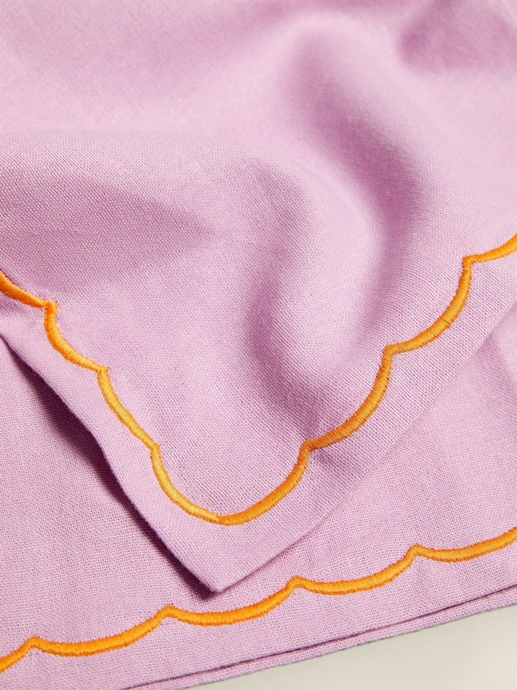 The Platera Pink 100% Linen Embrodery Tablecloth - Image 3 of 3 The Platera Pink 100% Linen Embrodery Tablecloth - Image 3 of 3