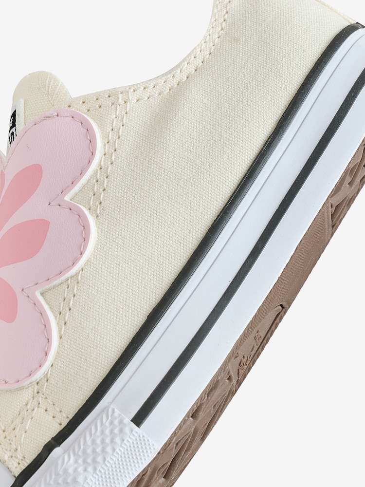 Converse Cream Chuck Taylor All Star One Strap Trainers - Image 9 of 9
