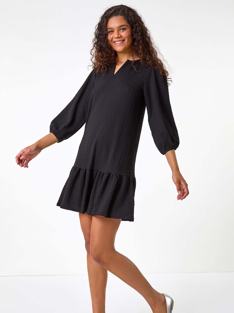Roman Black Textured V-Neck Frill Hem Smock Dress - Image 3 of 6