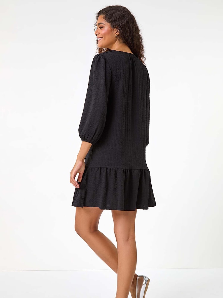 Roman Black Textured V-Neck Frill Hem Smock Dress - Image 4 of 6