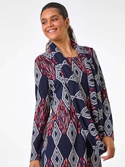 Túnica Longline Estampada Romana - Imagem 3 de 5