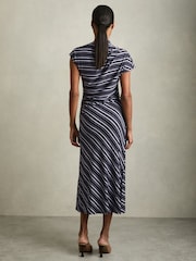 Reiss Dillon Stripe-Print Draped Midi Dress - Imagen 4 de 5