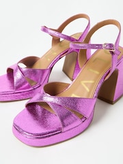 Oliver Bonas Ledersandalen mit Plateauabsatz - Bild 6 von 8
