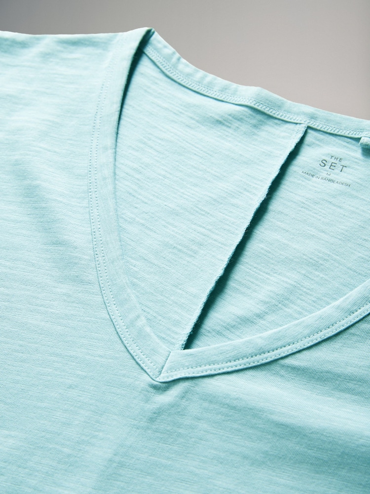 The Set Navy/Light Blue/ Cream Slub 100% Cotton V-Neck T-Shirts 3 Pack - Image 11 of 12
