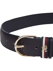 Cinturón de cuero ajustable de Tommy Hilfiger - Imagen 2 de 3