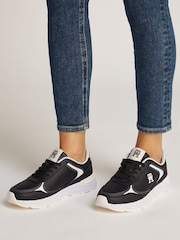 Zapatillas casuales de cuero de Tommy Hilfiger - Imagen 1 de 6