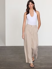 White Halter Neck Vest - Image 2 of 5