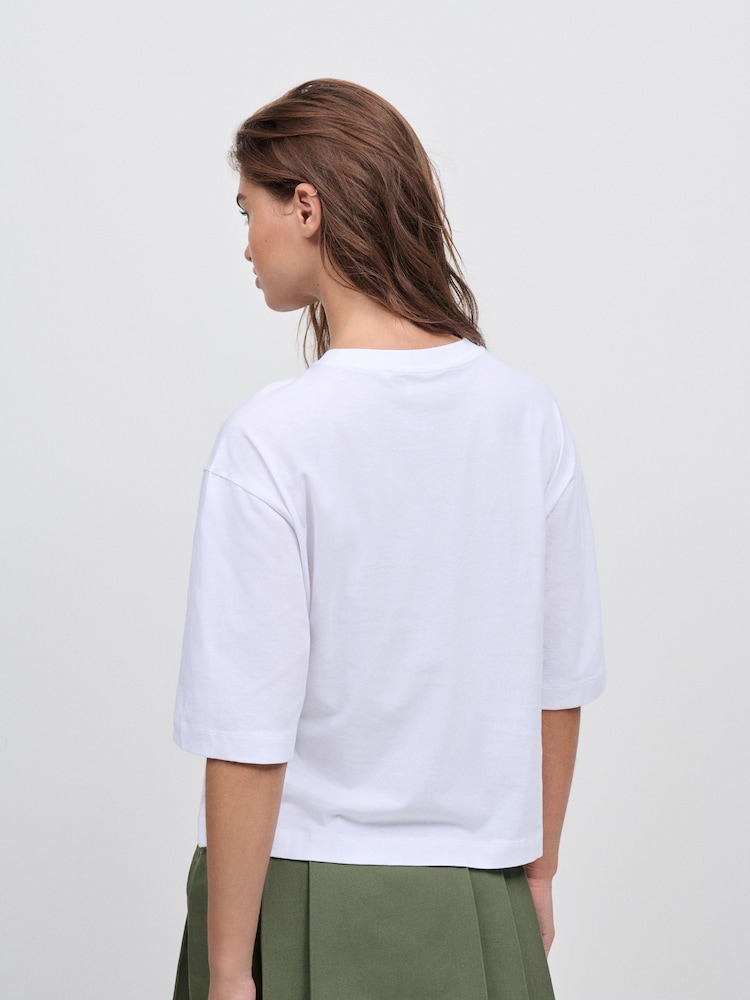Weiß - Relaxed Boxy Elbow Length Crew Neck T-Shirt - Bild 2 von 7 Weiß - Relaxed Boxy Elbow Length Crew Neck T-Shirt - Bild 2 von 7