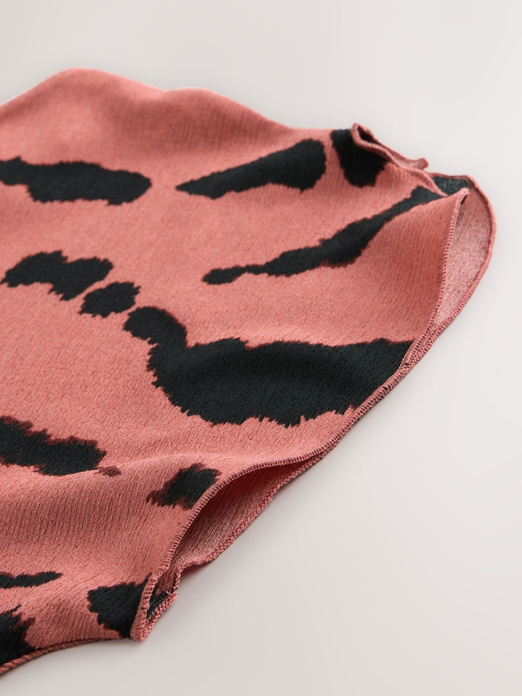 Pink/Black Flutter Sleeve Textured Smart Top - Image 7 of 7 Pink/Black Flutter Sleeve Textured Smart Top - Image 7 of 7
