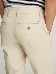 Кремовый - Tommy Hilfiger Слим фит 1985 Мягкая твилл брюки чинос - Image 3 of 5