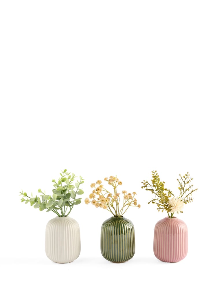 Artificial Flowers In Ribbed Ceramic Pots - Imagem 1 de 2