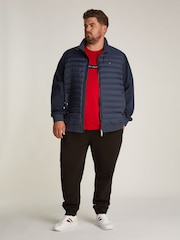 Tommy Hilfiger Plus Jakke med ståkrage og glidelås - Bilde 9 av 13