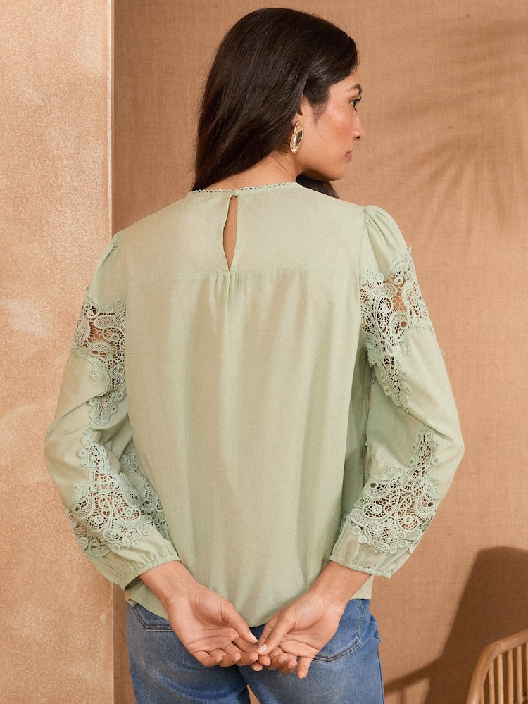 Love & Roses Green Lace Detail Long Sleeve Blouse - Image 4 of 4