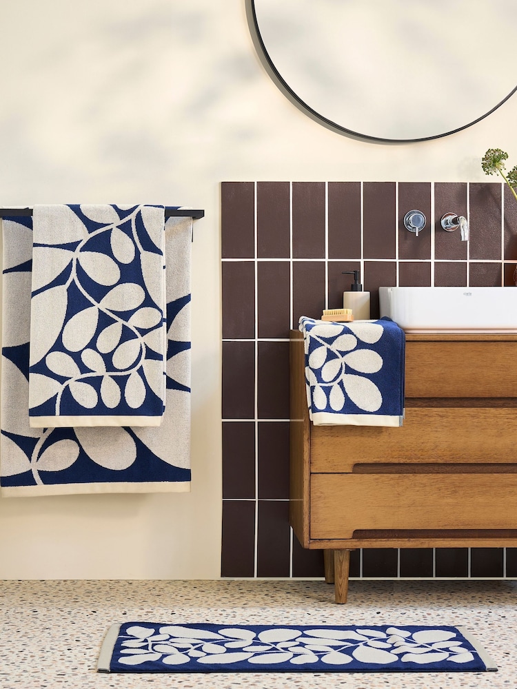 Orla Kiely Dusk Sycamore Stripe Bath Towel - Image 1 of 5