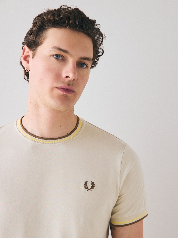 Fred Perry Twin Tipped Logo T-Shirt - Image 3 of 6