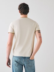 Fred Perry Twin Tipped Logo T-Shirt - Image 4 of 6