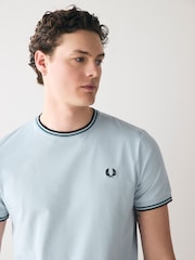 Fred Perry Twin Tipped Logo T-Shirt - Image 4 of 6