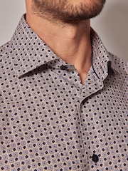 Hawes & Curtis Cream Square Box Geo 100% Cotton Shirt - Image 4 of 4