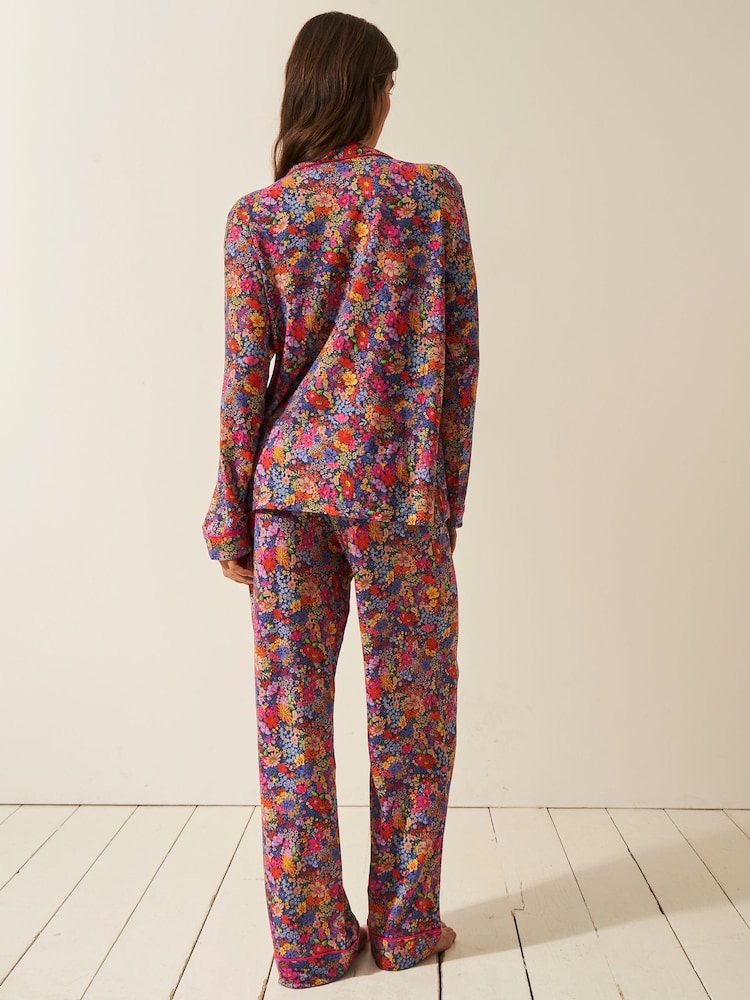 Stripe & Stare Long Red Pyjamas Set - Image 2 of 5