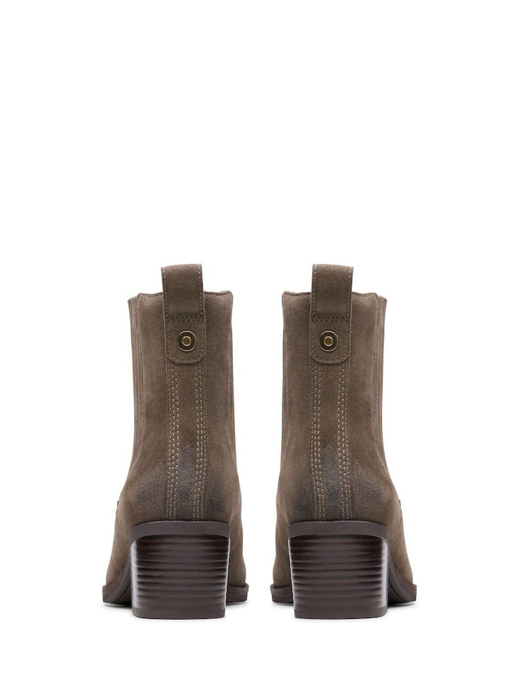Clarks Brown Chrome Morzine Top Boots - Image 2 of 7
