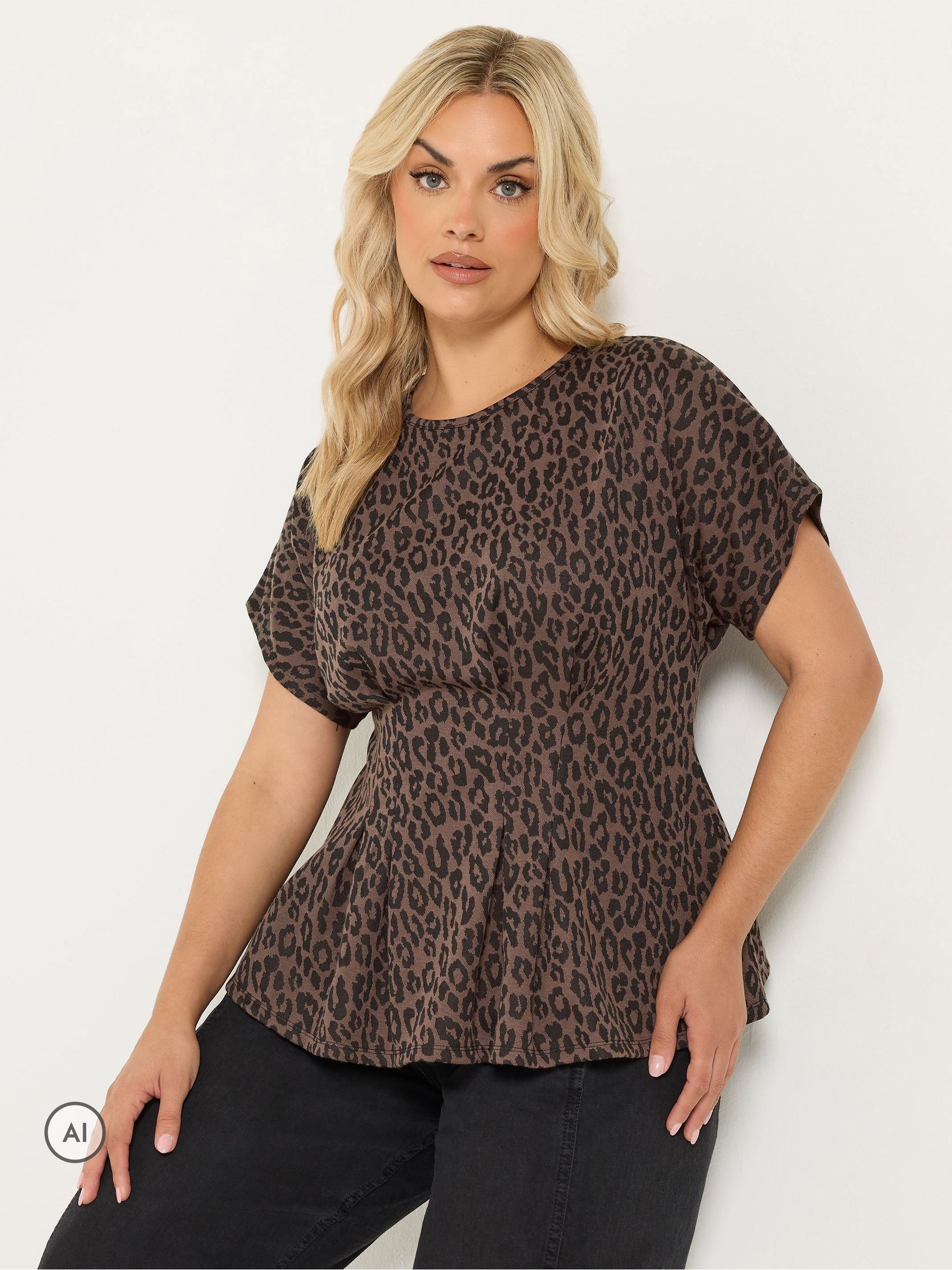 Yours Women's Brown Leopard Print Pleated Top In Size 26-28 - Image 6