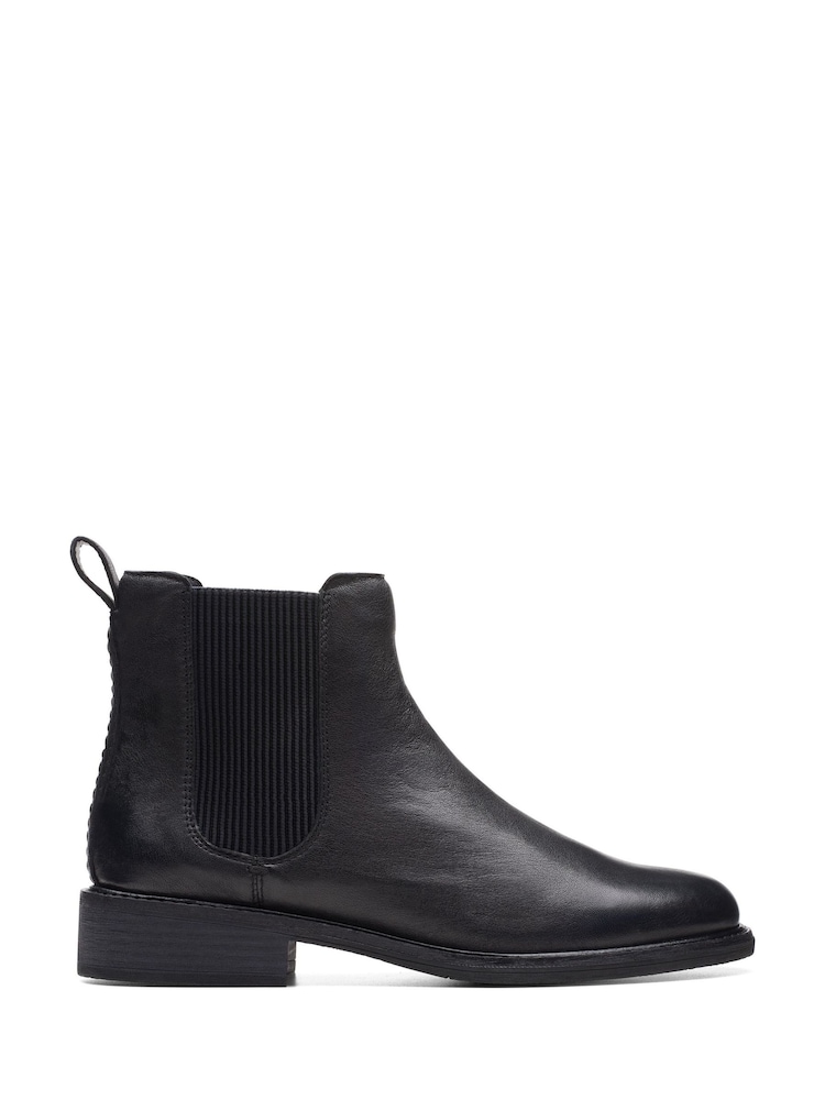 Clarks Kolinska voda za usnje Arlo2 gležnjarji - Slika 1 iz 7 Clarks Kolinska voda za usnje Arlo2 gležnjarji - Slika 1 iz 7