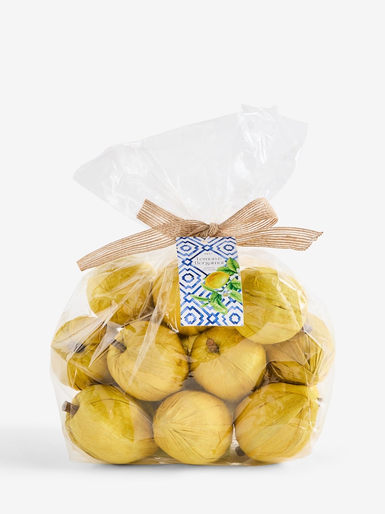 Lemon and Bergamot Fragranced Pot Pourri - Image 3 of 3