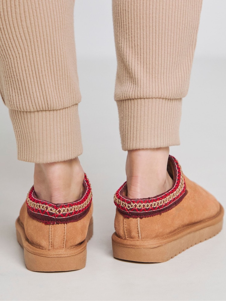 Simply Be Brown Embroidery Full Mule Winter Slippers In Extra Wide Fit - Image 2 of 4