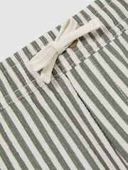 Reiss Sage/White Bay 9-13 yrs Seersucker Striped Swim Shorts - Image 4 of 4