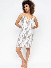 Cyberjammies Kort Nachtjapon met bandjes en Georgina Giraffe Print - Image 1 of 4