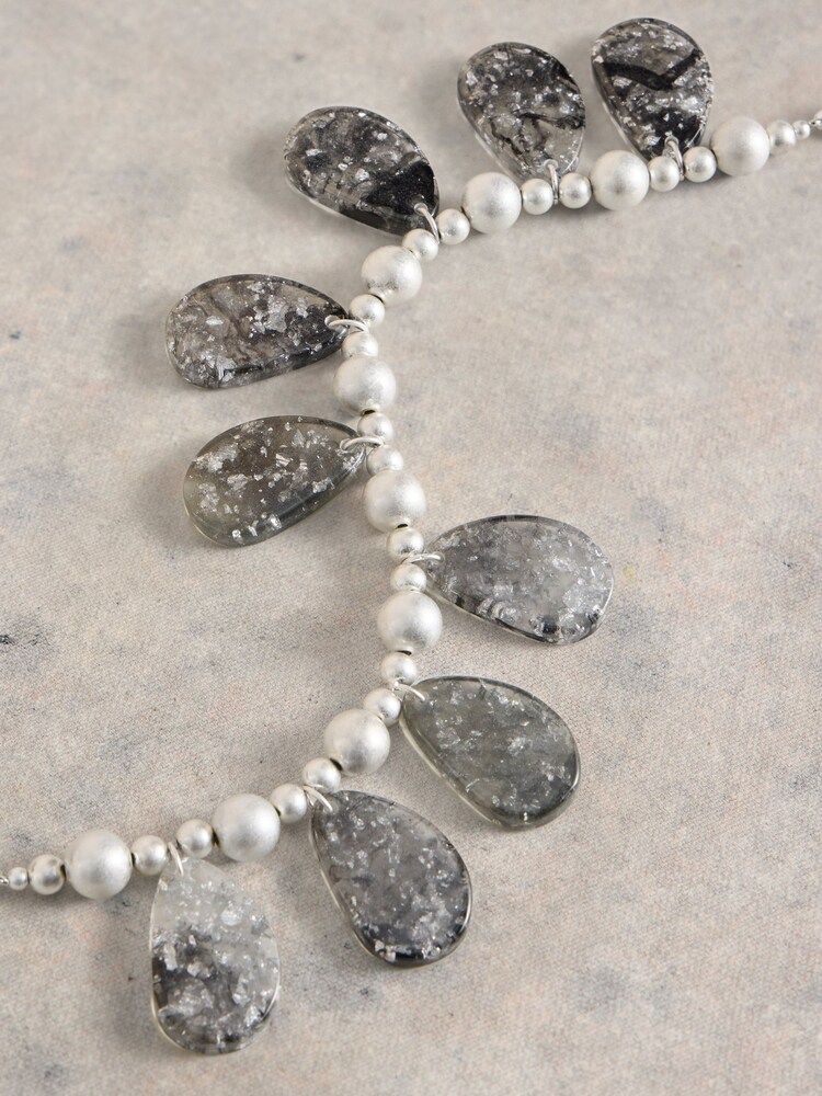White Stuff Grey Daisy Resin Ribbon Necklace - Image 2 of 2