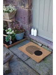 Artsy Mats Natural and Black Abstract Sphere Doormat - Image 5 of 12