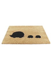 دواسة باب مزيّنة بتصميم Hedgehog Family من Artsy Mats - صورة 11 من 12