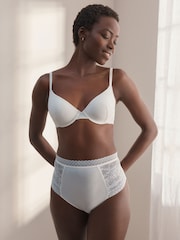Cream Pad Full Cup Ultimate Comfort Premium Lace & Micro Modal Bra - Image 4 of 6