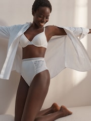 Cream Pad Full Cup Ultimate Comfort Premium Lace & Micro Modal Bra - Image 5 of 6