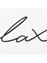 Artsy Mats rutschfeste Badematte mit „Relax“-Schriftzug in Weiß/Stone - Bild 2 von 5