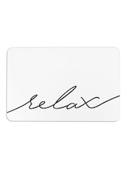 Artsy Mats rutschfeste Badematte mit „Relax“-Schriftzug in Weiß/Stone - Bild 5 von 5