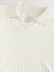بيج فاتح كريم - Textured Cuban Collar 100% Cotton Polo Shirt - صورة 8 من 8
