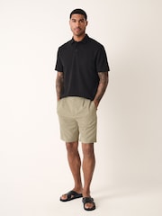 أسود - Crepe Textured Button Neck Polo Shirt - صورة 2 من 5