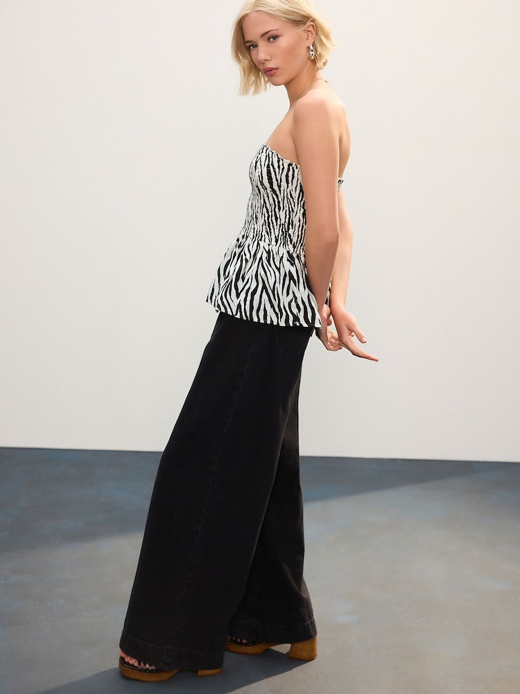 Black/White Zebra Print Shirred Peplum Bandeau Boobtube With Linen - Image 2 of 8