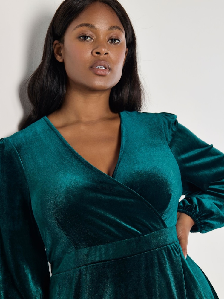 Apricot Green Velvet Faux Faur Wrap Billow Sleeves Dress - Image 5 of 5
